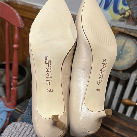 Charles David Cream Heels for Women - Picture 6 of 6